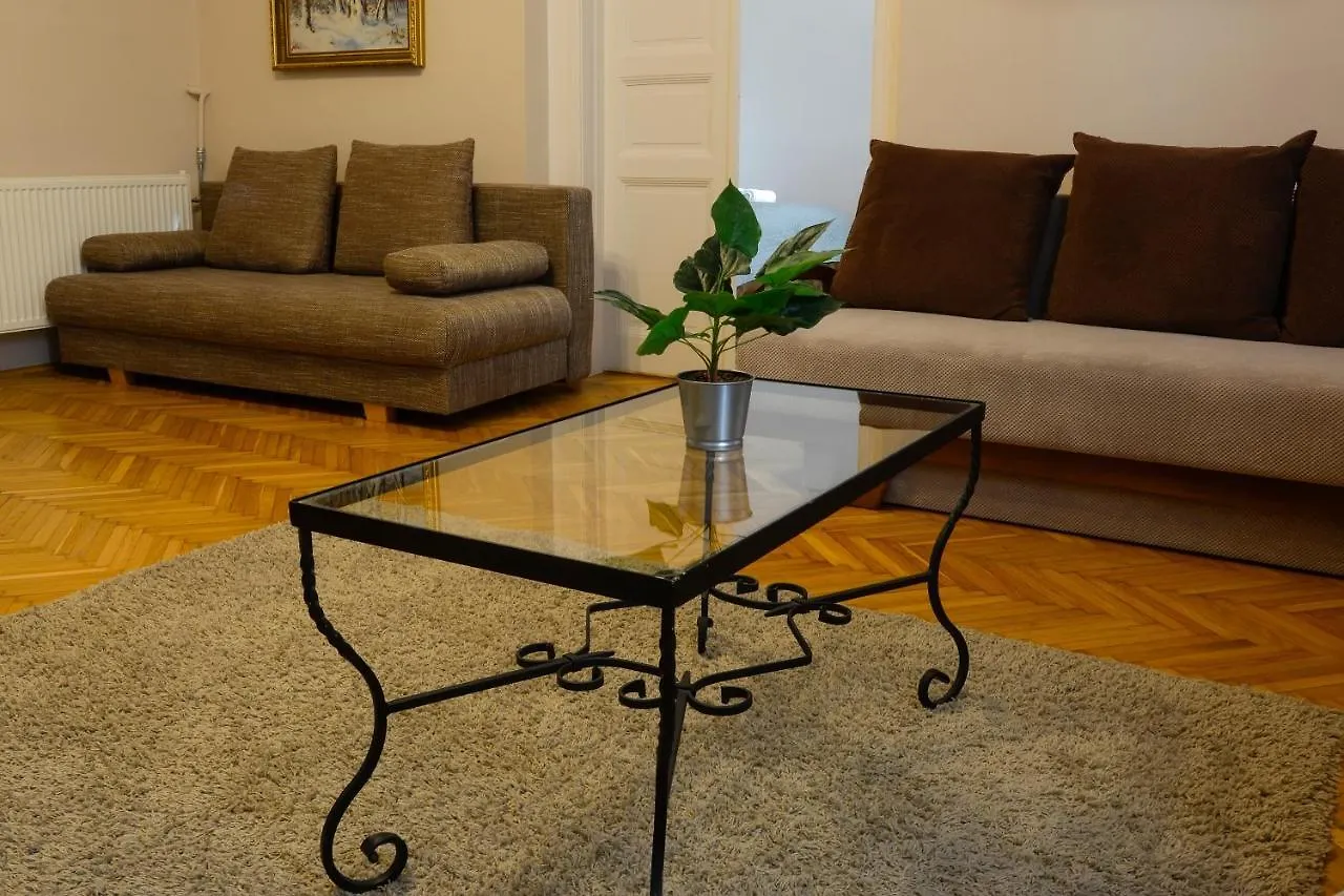 Apartment Demetrovics Udvarhaz Eger
