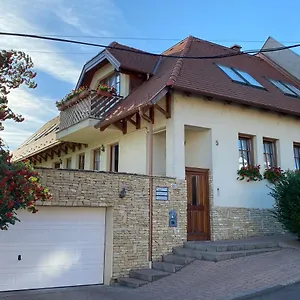 Gardonyi Apartman Apartment