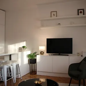 Apartman M2 Apartman, Eger