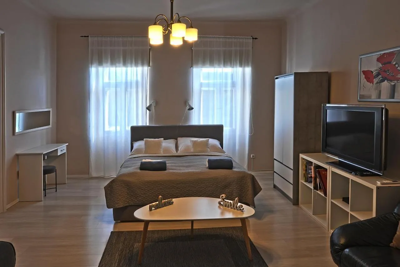 Demetrovics Udvarhaz Apartment Eger Hungary