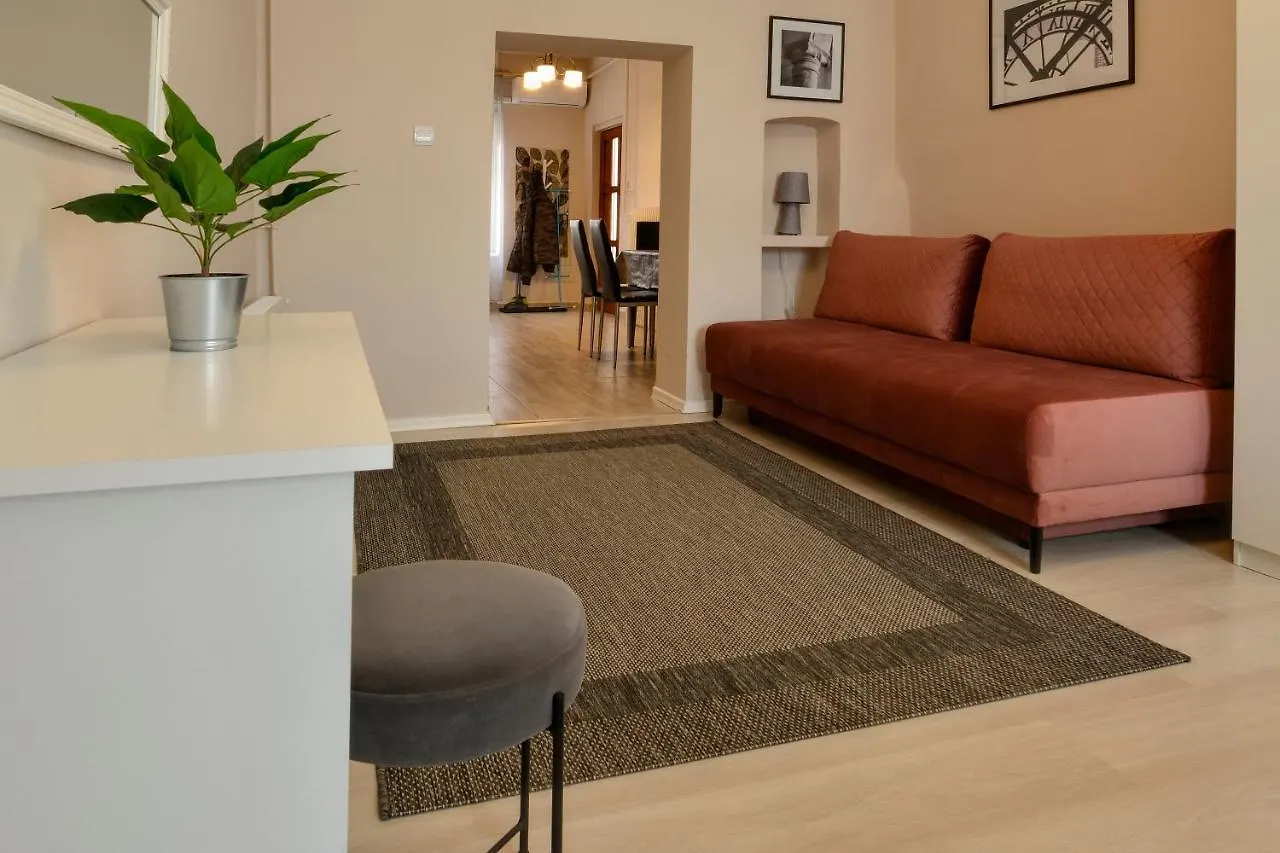 Apartment Demetrovics Udvarhaz Eger Hungary