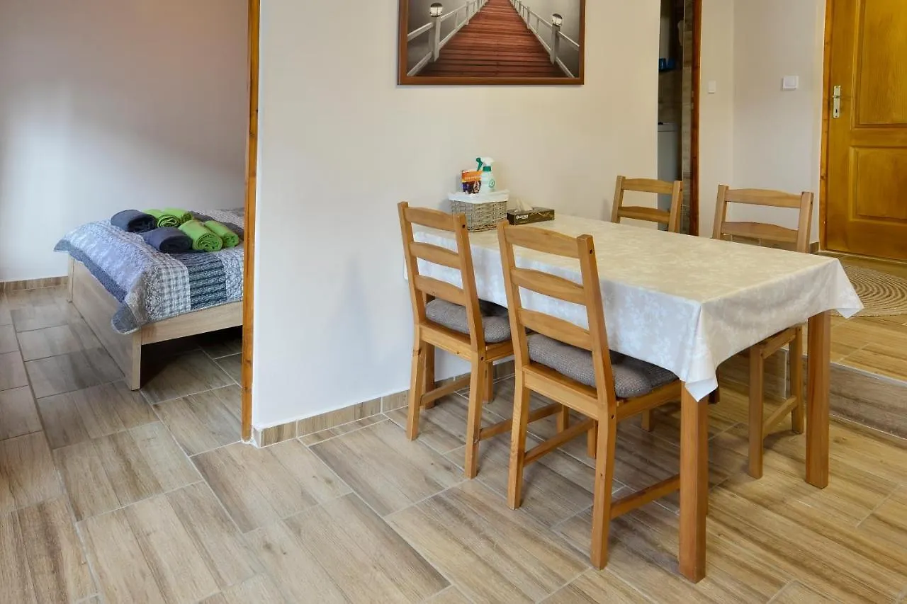Demetrovics Udvarhaz Eger Apartment